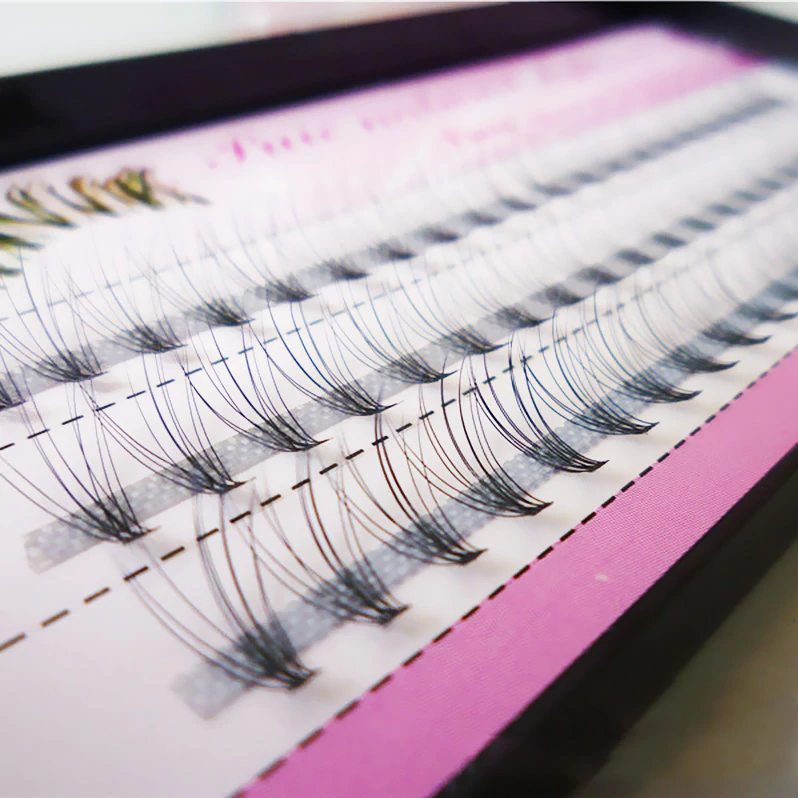 Künstliche Wimpern GRÜNES WIMPERNBÜSCHEL 60 Stk. 8 mm