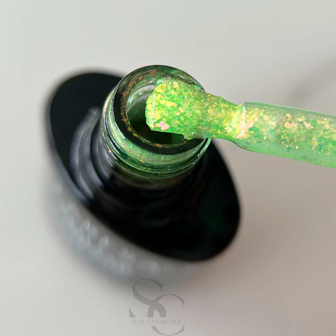 Claresa Hybrid Nagellack UNICORN GLOW UG2 opaleszierendes Grün