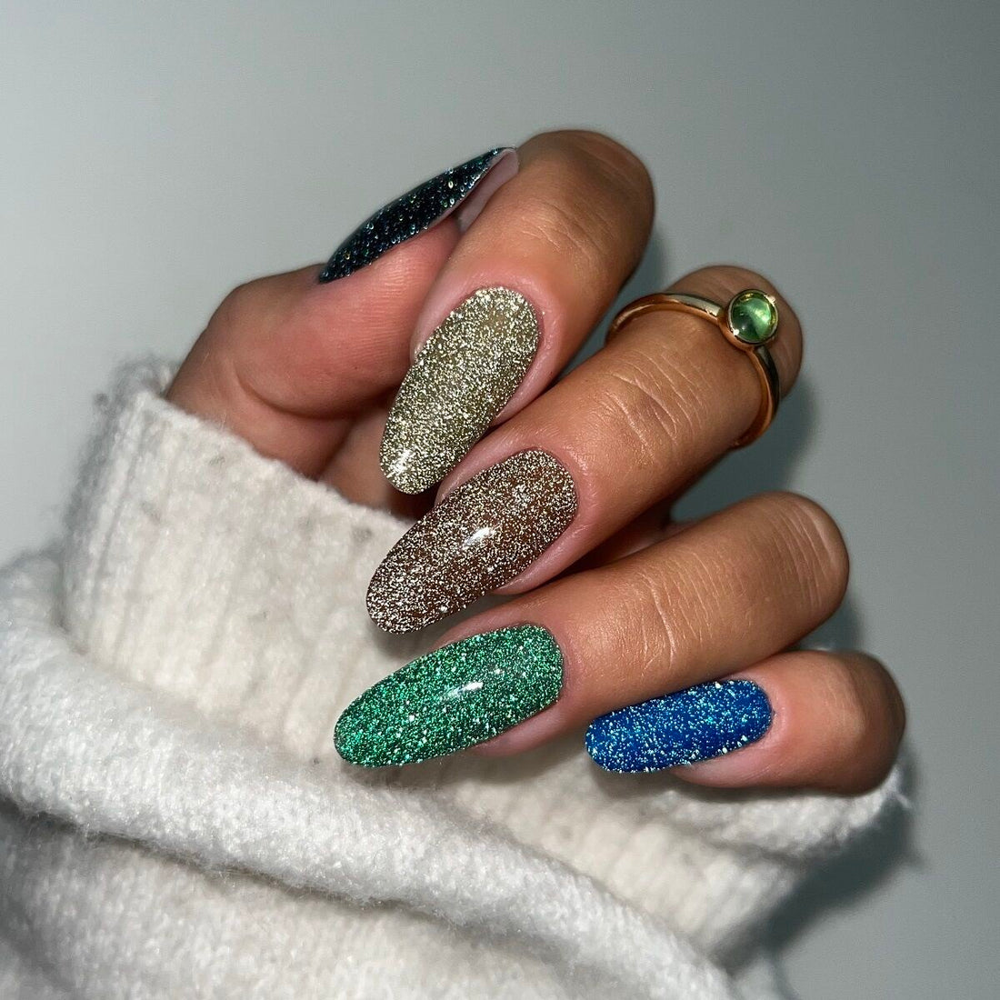 SEMILAC 407 Namaste, Hybrid-Nagellack für das ganze Jahr, 7 ml, Flash-Effekt