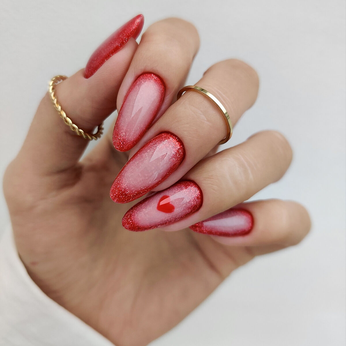 SEMILAC 392 Red HeartBreaker Hybrid-Nagellack, 7 ml, roter Glitzer