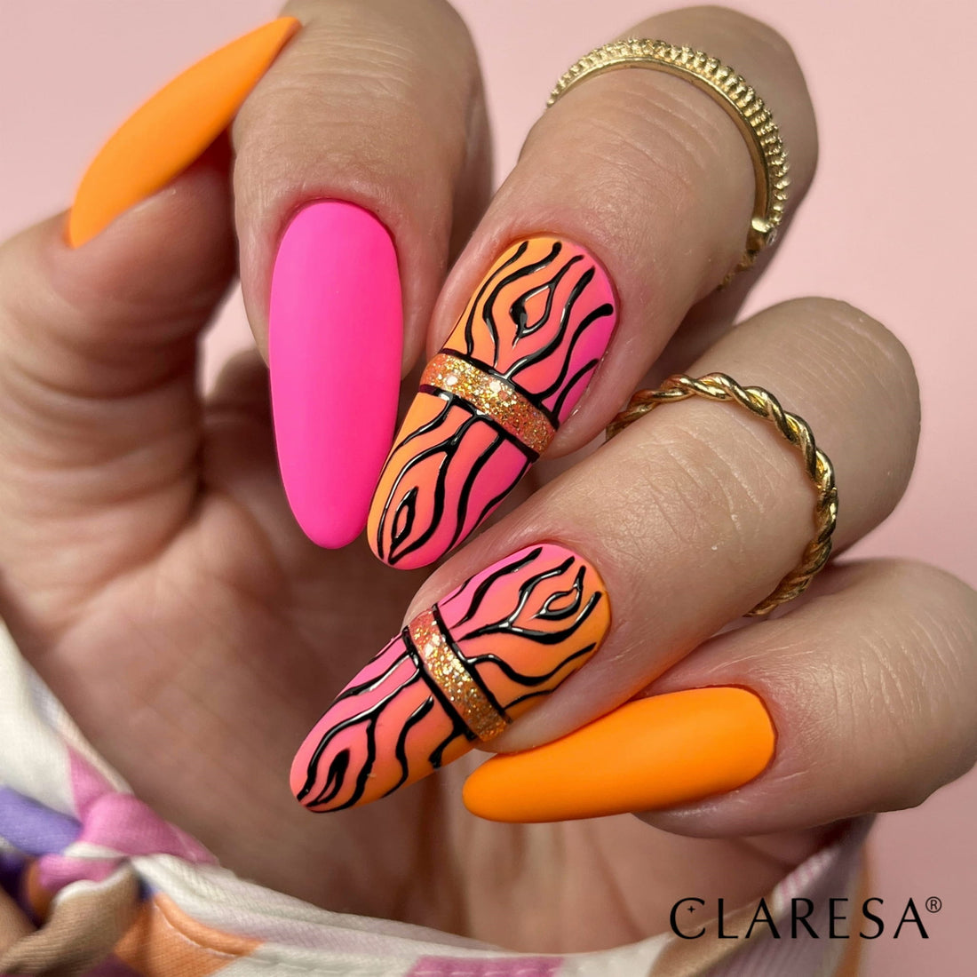 Claresa Hybrid Nagellack FLUO 5 neon pink intensives pink