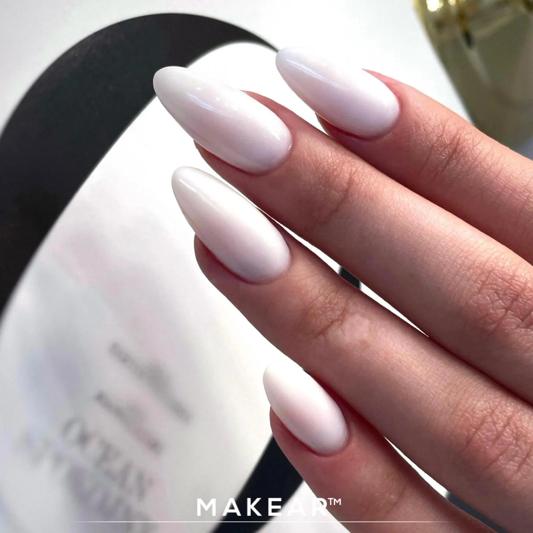 Makear Nude Rubber Base NRB01 White weiße Gummibasis für Nägel 8ml