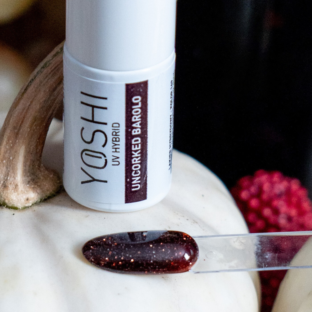 Yoshi UV-Hybrid-Nagellack 149 Uncorked Barolo Flash-Effekt 6ml