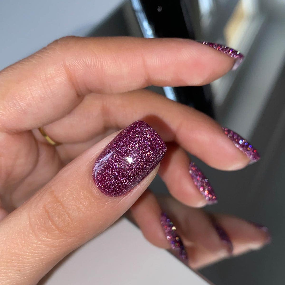SEMILAC 463 Royal Grand Prix Hybrid-Nagellack, 7 ml, Lila-Flash-Effekt