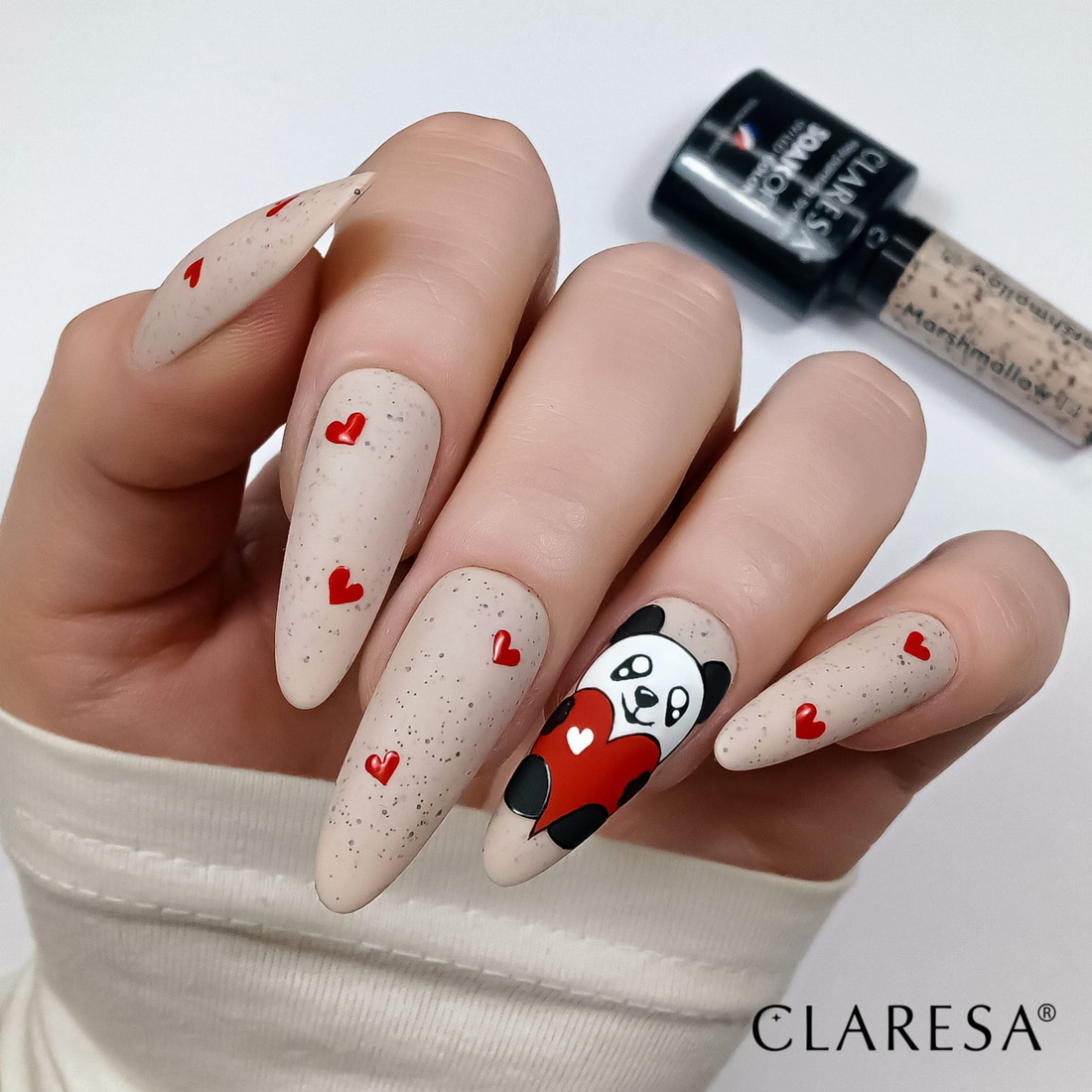 Claresa Hybrid Nagellack MARSHMALLOW 14 mit schwarzen Punkten