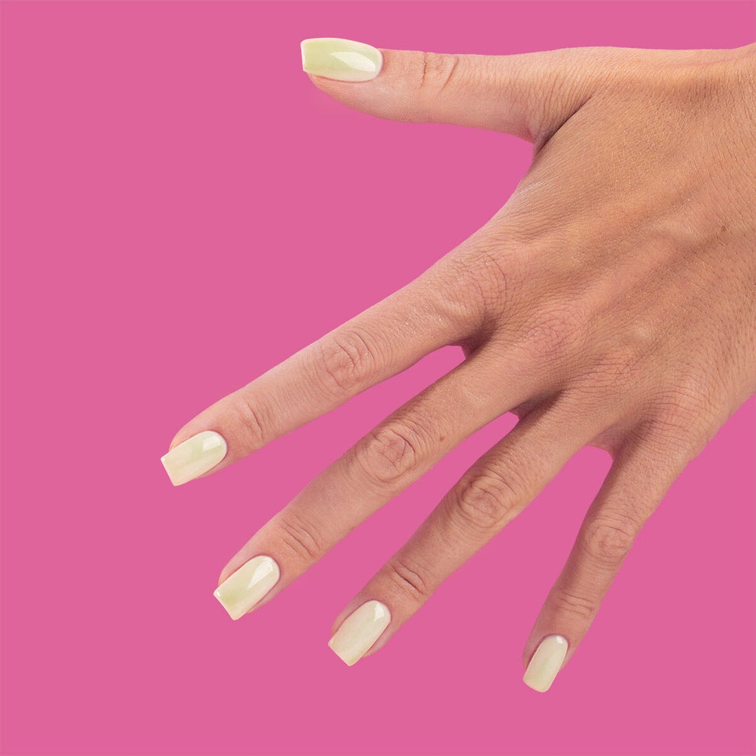 SEMILAC 441 Ghost White Hybrid-Nagellack, leuchtet im Dunkeln, 7 ml