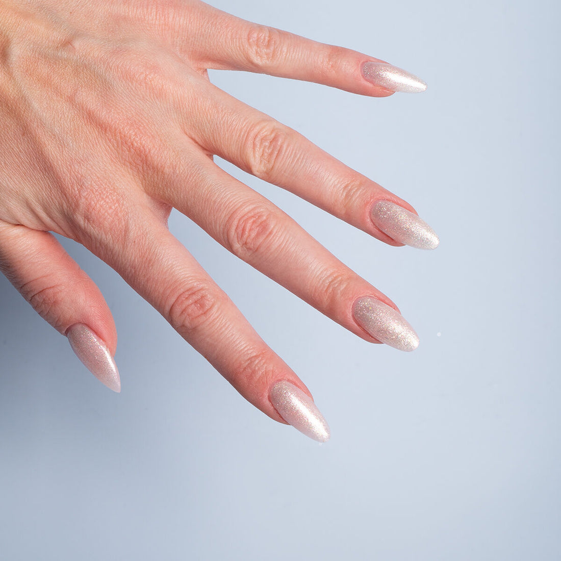 SEMILAC 496 Open Air Hybrid-Nagellack 7 ml mit silbernem Glitzer