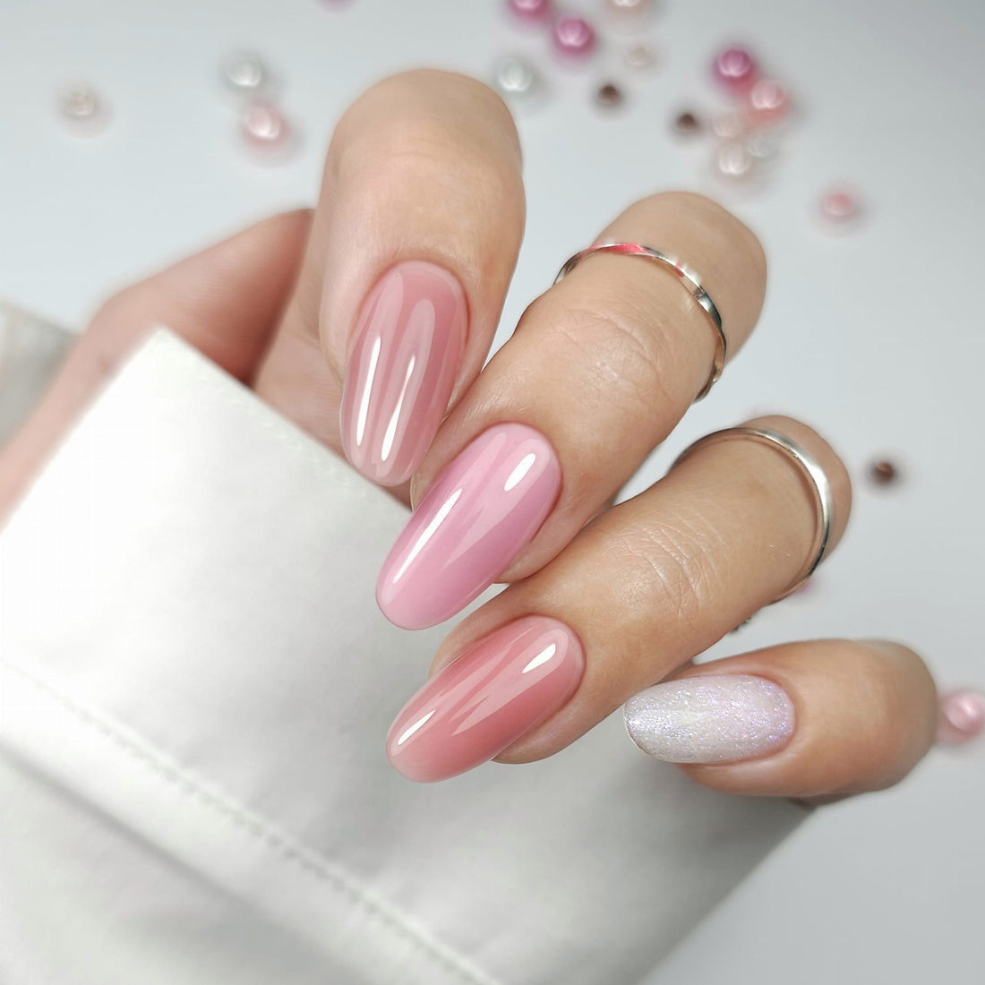 Claresa Nagelgel in der Flasche, Pinsel, Easy Gel 12, UV/LED, 5 g